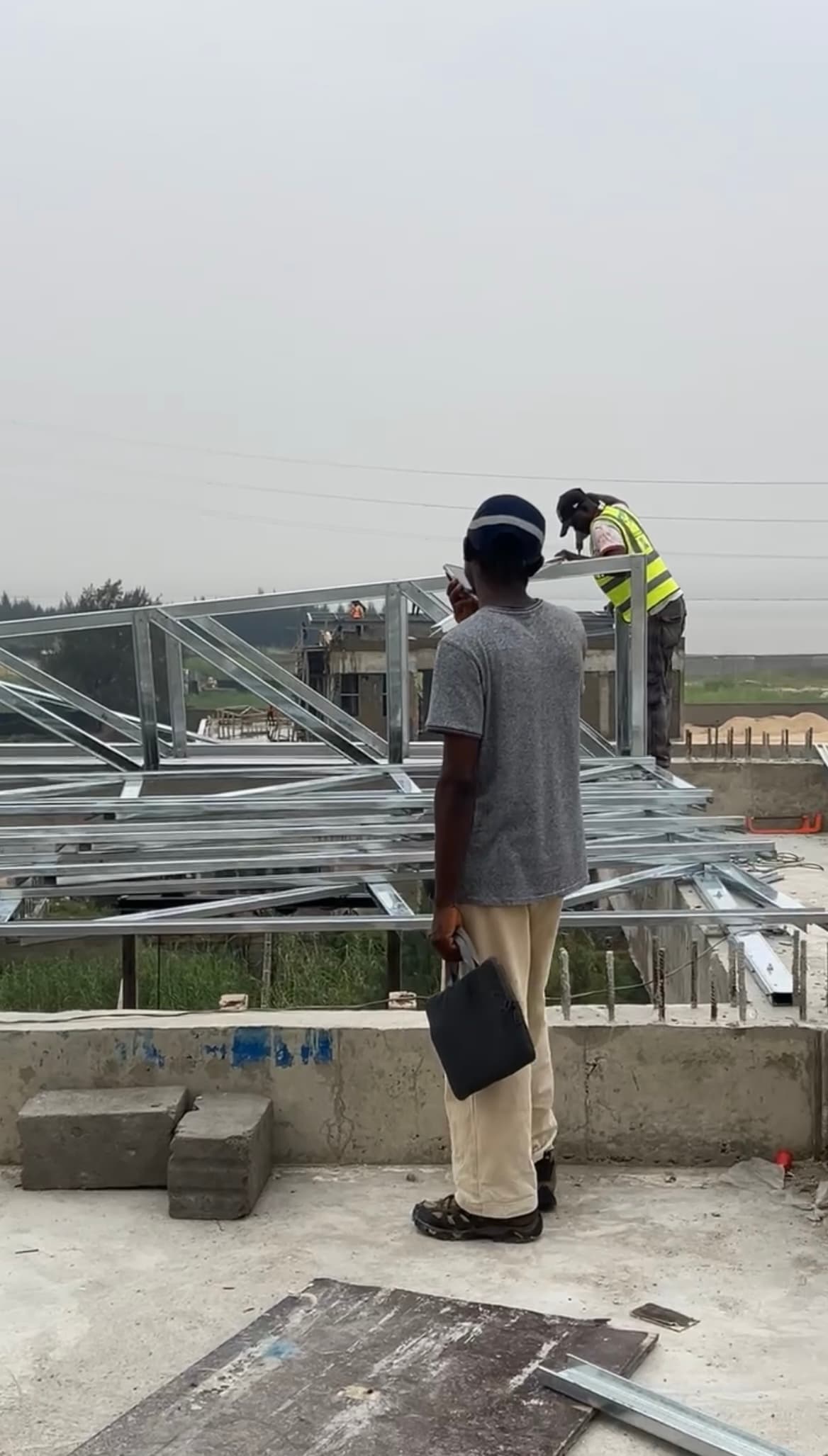 Banana Island Residence LGS Roof Trusses